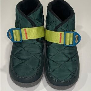 Chaco Ramble Puff Kids 3.5 Quilted Forest Green Slip on boot